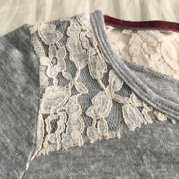 🎉HP🎉Rewind Gray Long Sleeve w/ Lace - Picture 4 of 5
